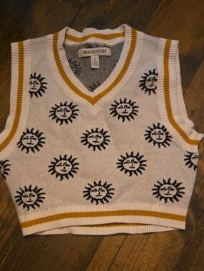 Urban Outfitters Cream V-Neck Sun-Print Sweater Vest with Mustard Trim Sz S